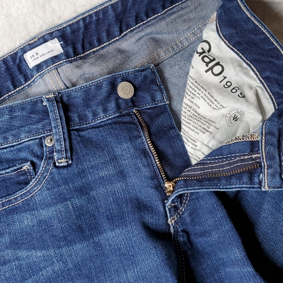 Gap Long and Lean Jeans - Picture 3 of 3